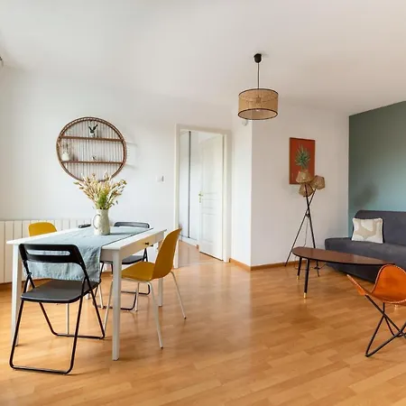Travel Homes - The Nils, Cosy & Cute With Parking Colmar