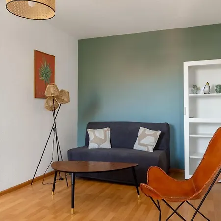 Travel Homes - The Nils, Cosy & Cute With Parking Apartment Colmar