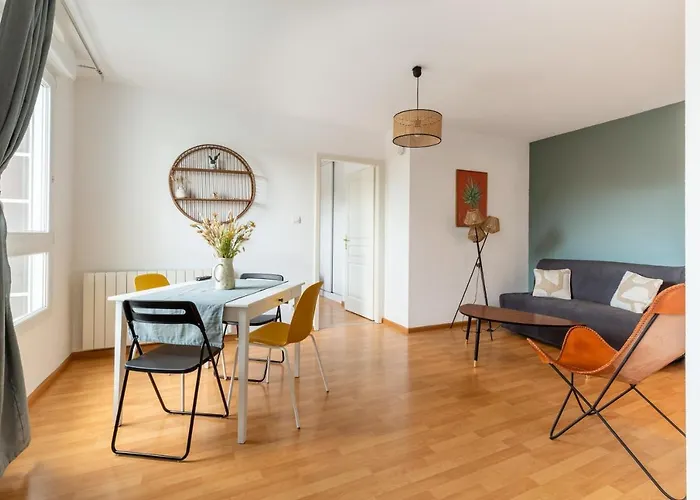 Travel Homes - The Nils, Cosy & Cute With Parking 科尔马