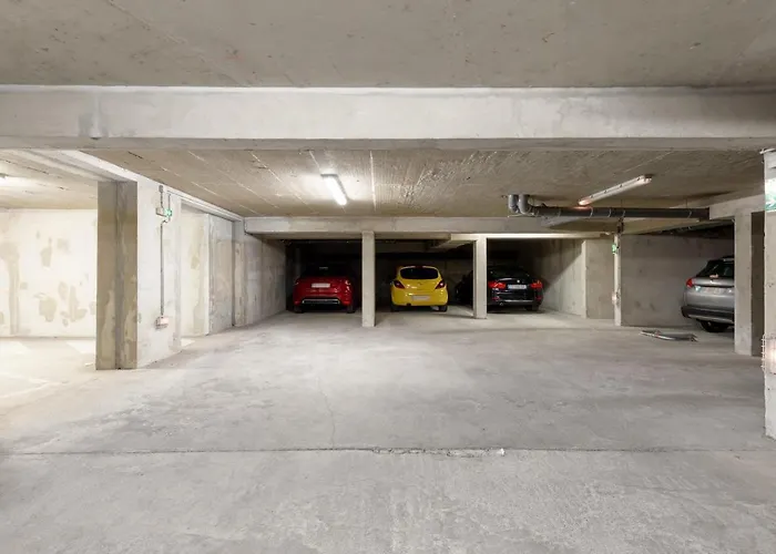 Travel Homes - The Nils, Cosy & Cute With Parking